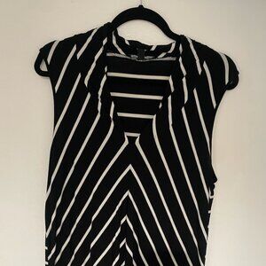 Black and white Chevron sleeveless blouse